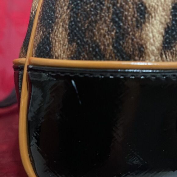 Calvin Klein Leather/Patent Leather‎ Leopard Cheetah print bag - Picture 16 of 16